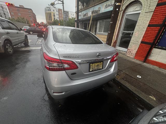 Photo of 2014 Silver Nissan Sentra