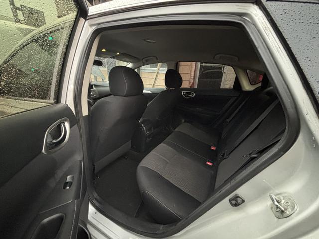Photo of 2014 Silver Nissan Sentra