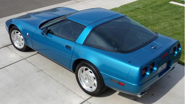 Photo of 1993 Blue Chevrolet Corvette