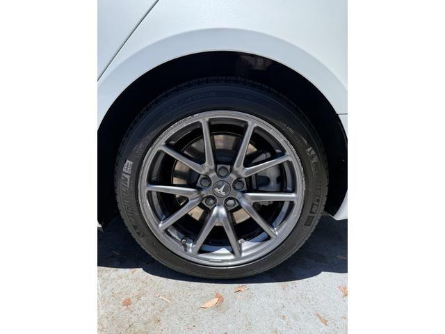 Photo of 2020 White Tesla Model 3