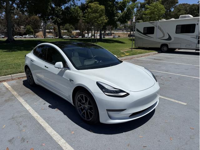 Photo of 2020 White Tesla Model 3