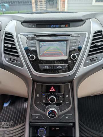 Photo of 2014 Red Hyundai ELANTRA
