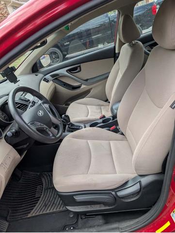 Photo of 2014 Red Hyundai ELANTRA