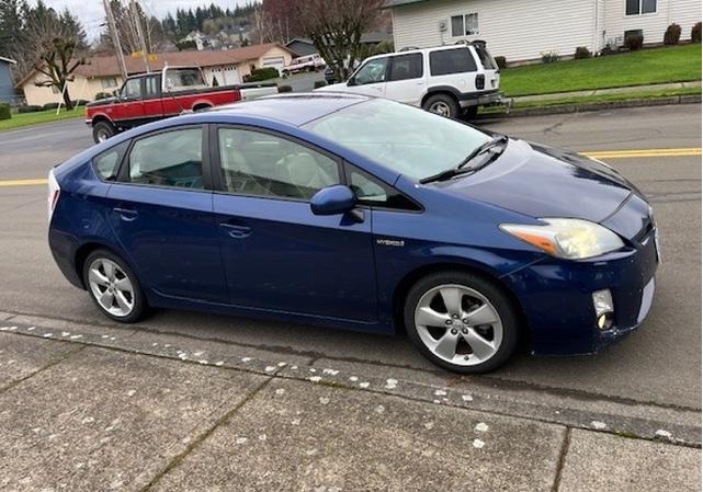 Photo of 2010 Blue Toyota Prius