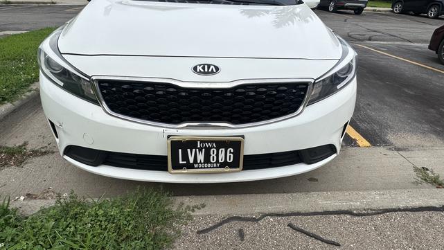 Photo of 2017 White Kia Forte