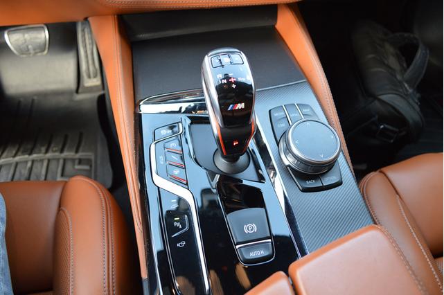 Photo of 2018 White BMW M5