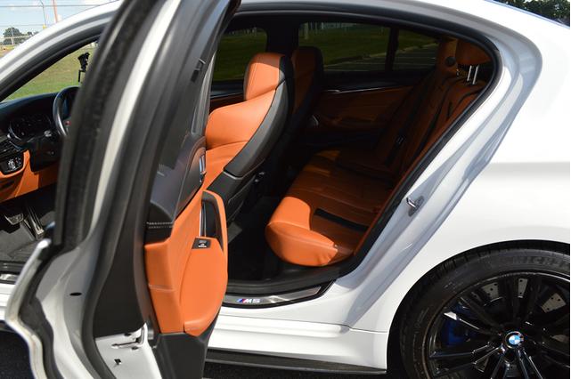 Photo of 2018 White BMW M5