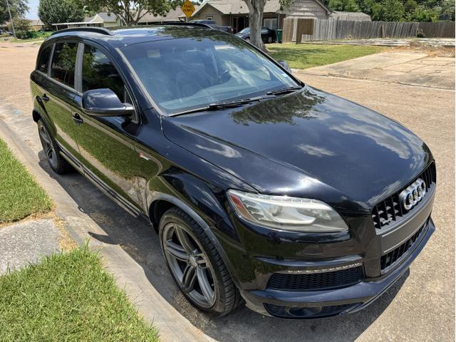 Photo of 2015 Black Audi Q7