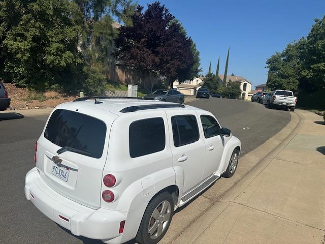 Photo of 2010 White Chevrolet HHR