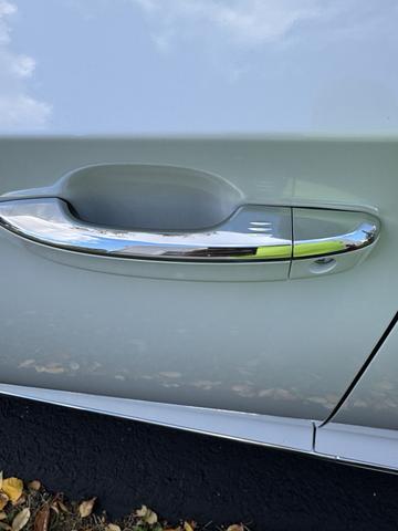 Photo of 2021 White Honda Accord