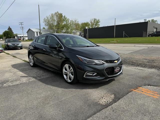 Photo of 2018 Gray Chevrolet Cruze
