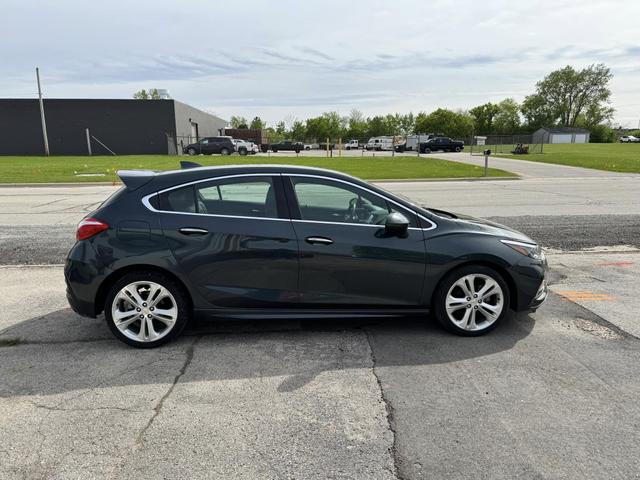 Photo of 2018 Gray Chevrolet Cruze