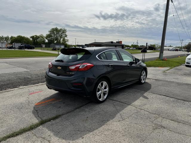 Photo of 2018 Gray Chevrolet Cruze
