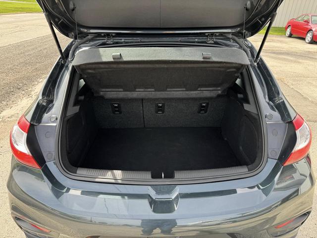 Photo of 2018 Gray Chevrolet Cruze