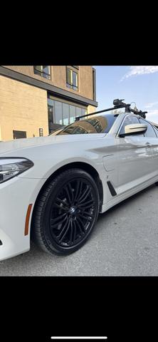 Photo of 2018 White BMW 530e
