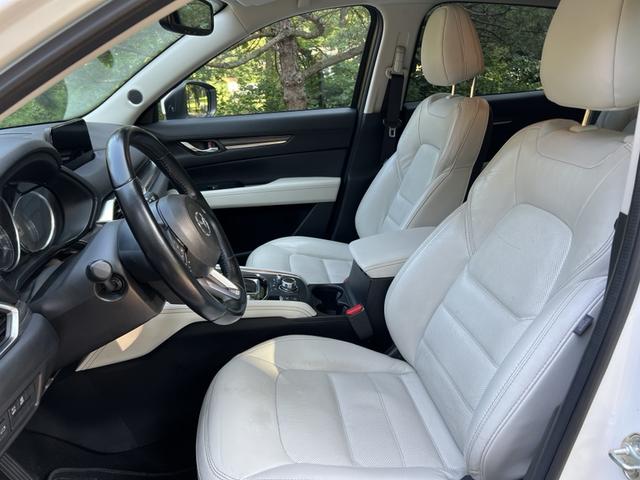 Photo of 2018 White Mazda CX-5