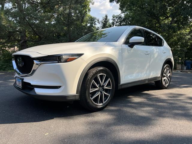 Photo of 2018 White Mazda CX-5