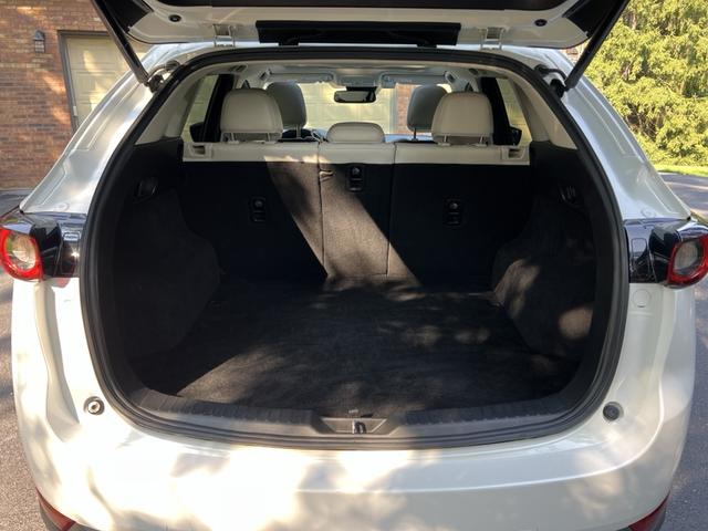 Photo of 2018 White Mazda CX-5