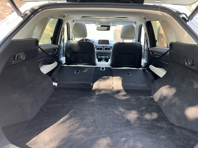 Photo of 2018 White Mazda CX-5