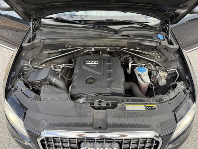 Photo of 2014 Blue Audi Q5