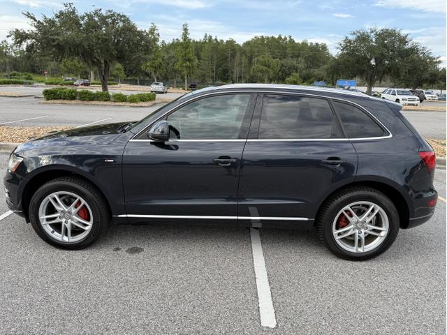 Photo of 2014 Blue Audi Q5