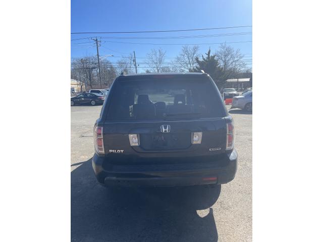 Photo of 2007 Black Honda Pilot