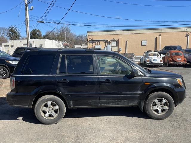 Photo of 2007 Black Honda Pilot