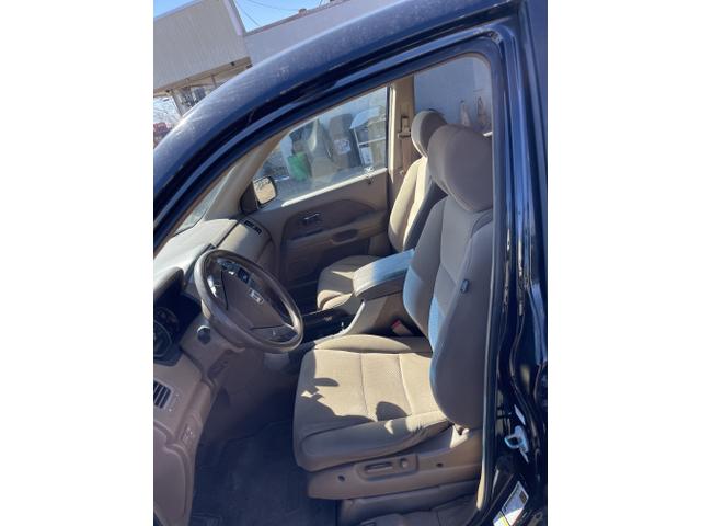 Photo of 2007 Black Honda Pilot