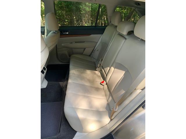 Photo of 2014 Gray Subaru Outback
