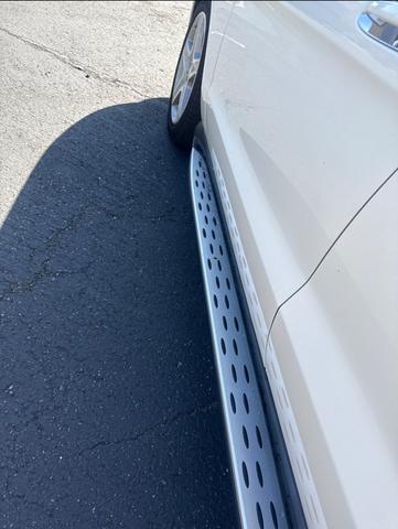 Photo of 2014 White Mercedes-Benz M-Class