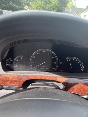 Photo of 2007 Silver Mercedes-Benz S-Class