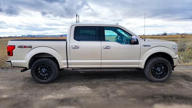 Photo of 2018 Gold Ford F-150