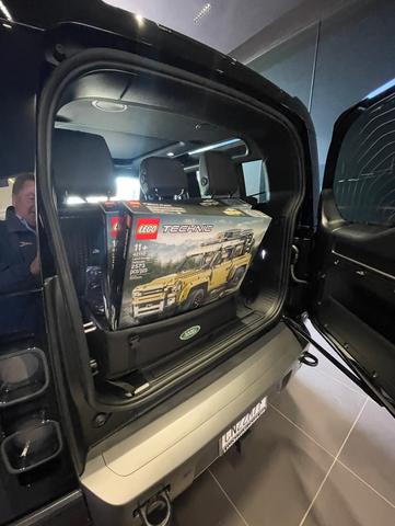 Photo of 2023 Gray Land Rover Defender