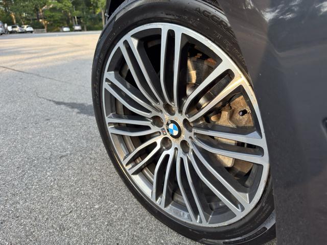 Photo of 2017 Gray BMW 530