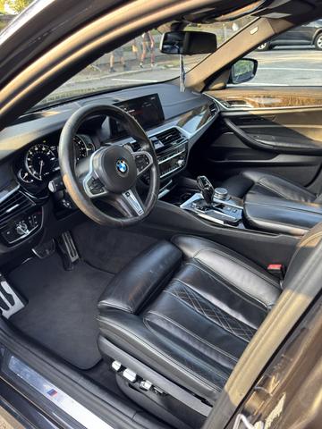 Photo of 2017 Gray BMW 530