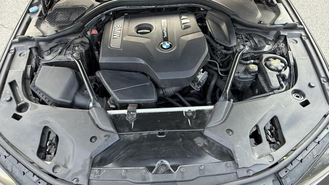 Photo of 2017 Gray BMW 530