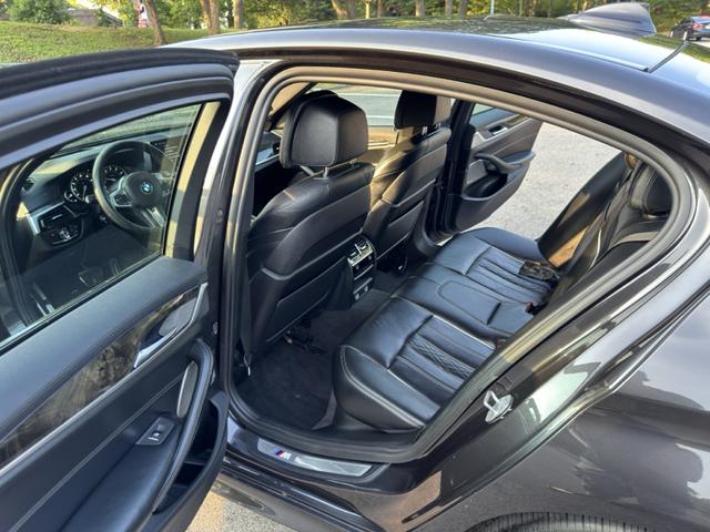 Photo of 2017 Gray BMW 530