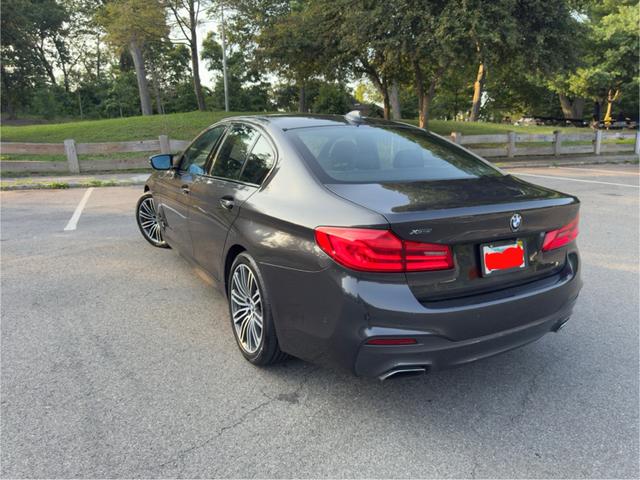 Photo of 2017 Gray BMW 530