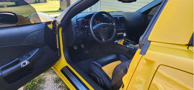 Photo of 2008 Yellow Chevrolet Corvette