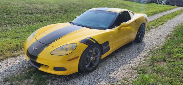 Photo of 2008 Yellow Chevrolet Corvette
