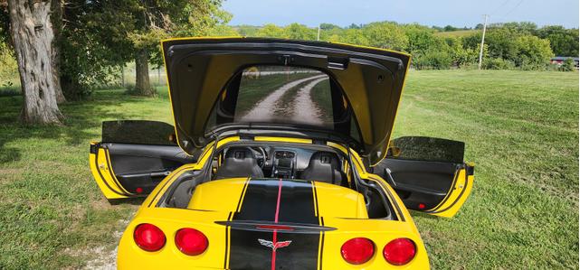 Photo of 2008 Yellow Chevrolet Corvette