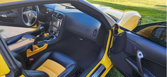 Photo of 2008 Yellow Chevrolet Corvette