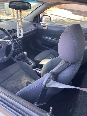 Photo of 2009 White Pontiac G5