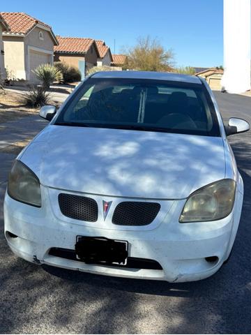 Photo of 2009 White Pontiac G5