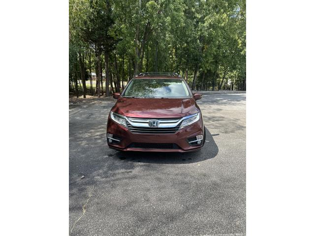 Photo of 2019 Red Honda Odyssey