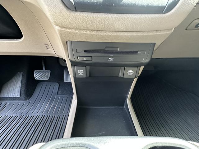 Photo of 2019 Red Honda Odyssey