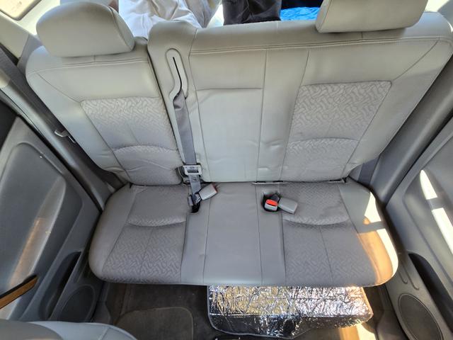 Photo of 2006 Black Saturn Vue