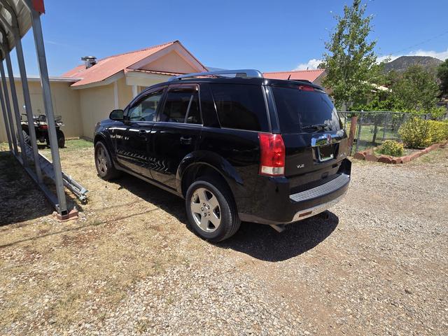 Photo of 2006 Black Saturn Vue