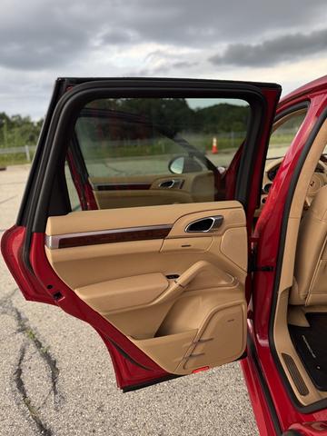 Photo of 2013 Red Porsche Cayenne