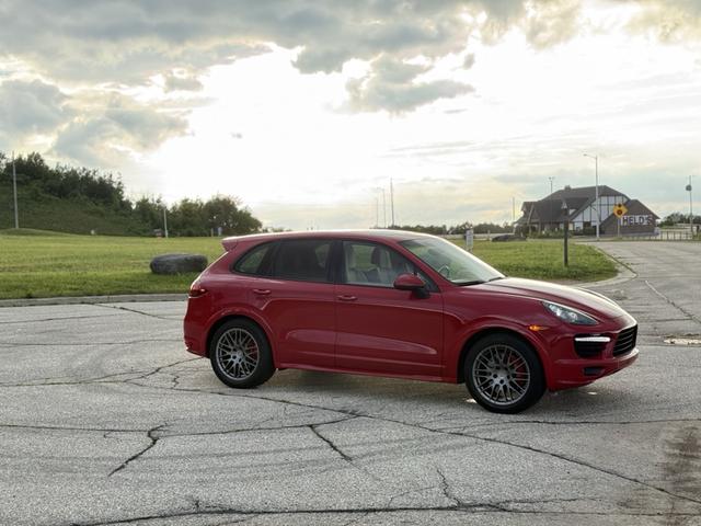 Photo of 2013 Red Porsche Cayenne